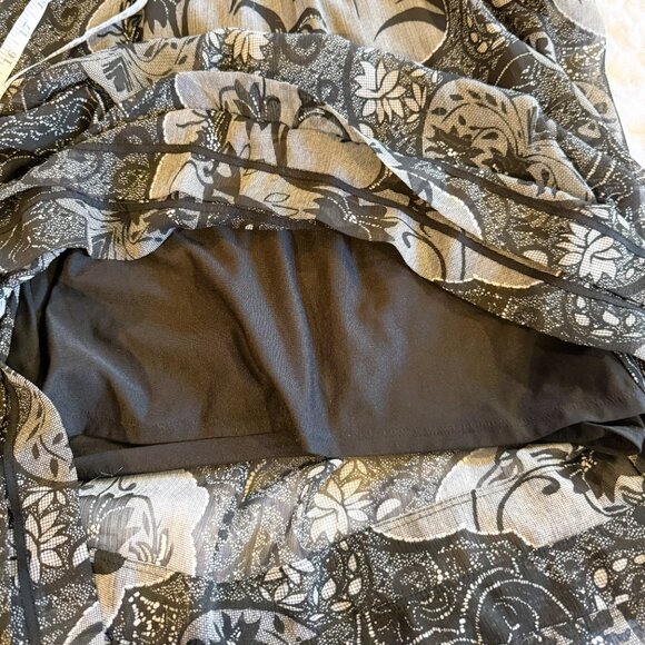 ICE Petite Size 8P Black Print with Rosette Detail - Picture 8 of 12